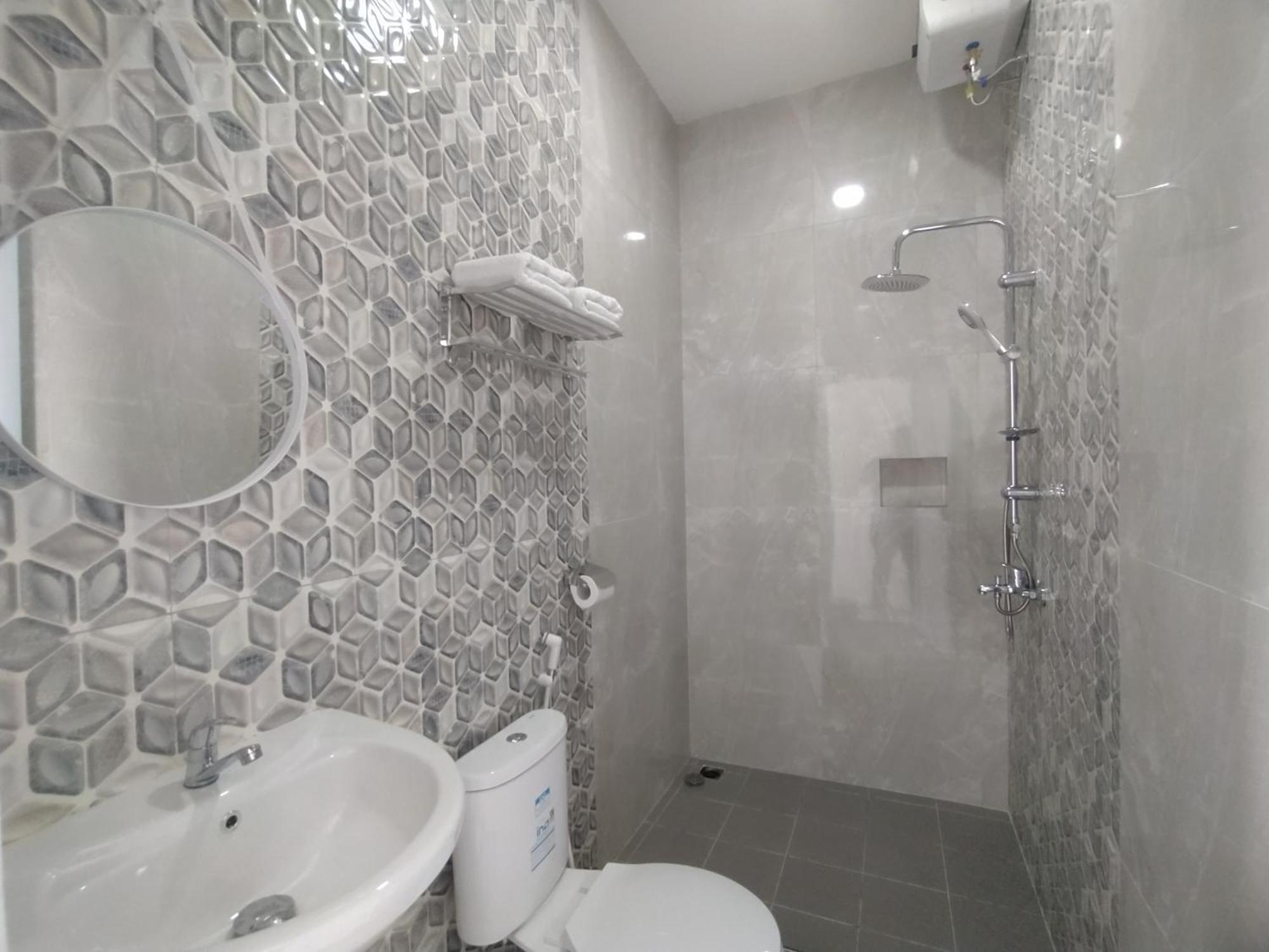Urbanview Hotel Nimara Ngawi By Reddoorz Eksteriør bilde